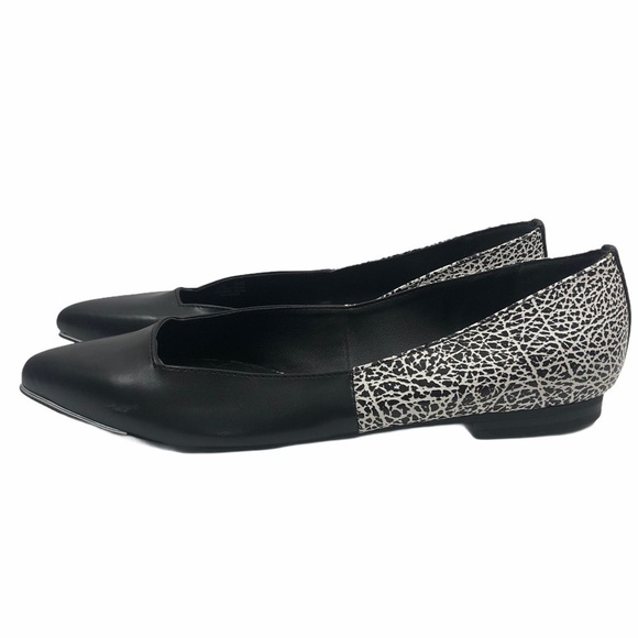Circus by Sam Edelman Ellissa Pointed Toe Flat 7.5 Crackle Print Black White - Picture 1 of 12